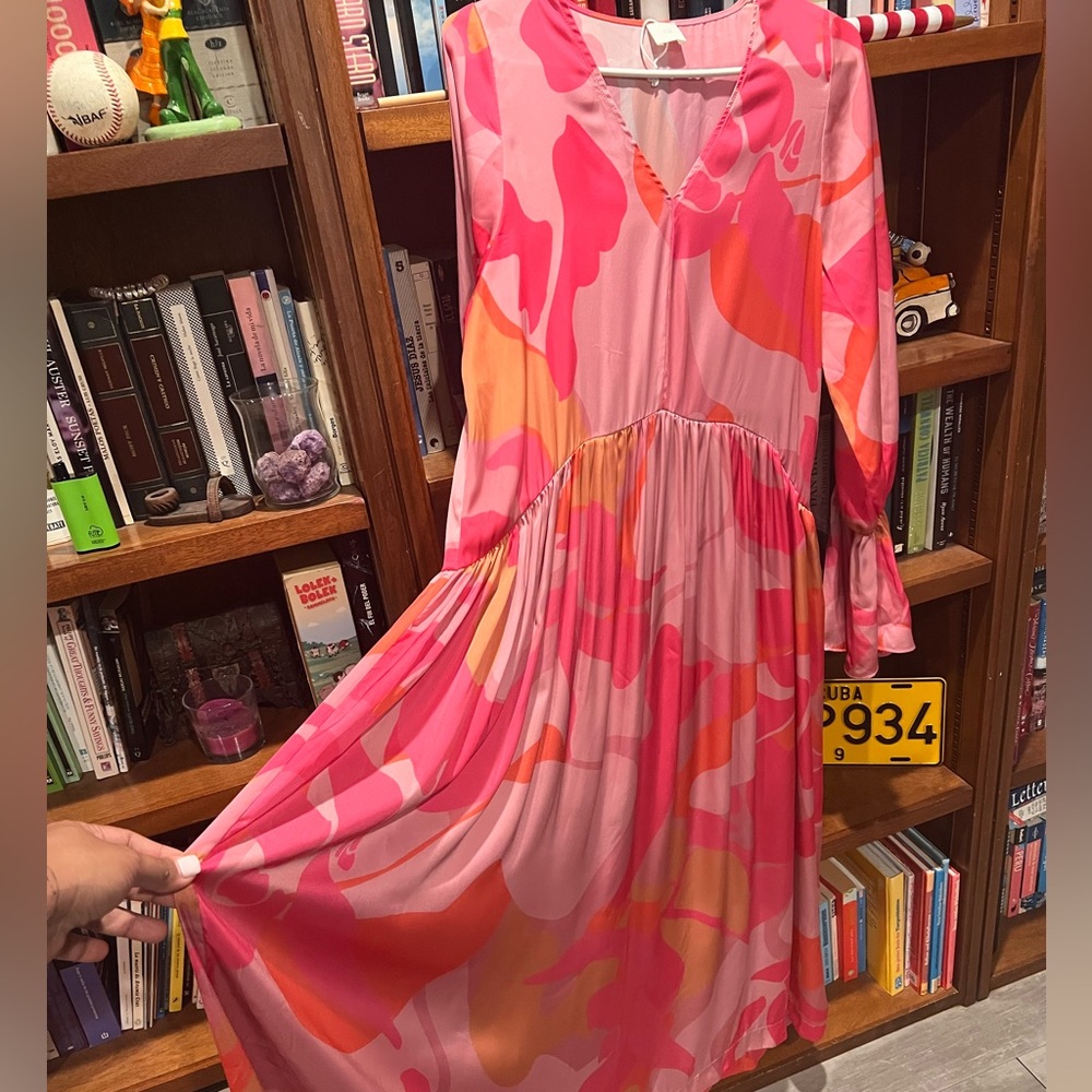 H&M Maxi Tunic Dress V neck bell long sleeves